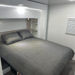 Longreach C9836SL bedroom